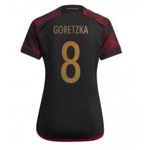 Niemcy Leon Goretzka #8 Koszulka Wyjazdowych Kobiety MŚ 2022 Krótki Rękaw